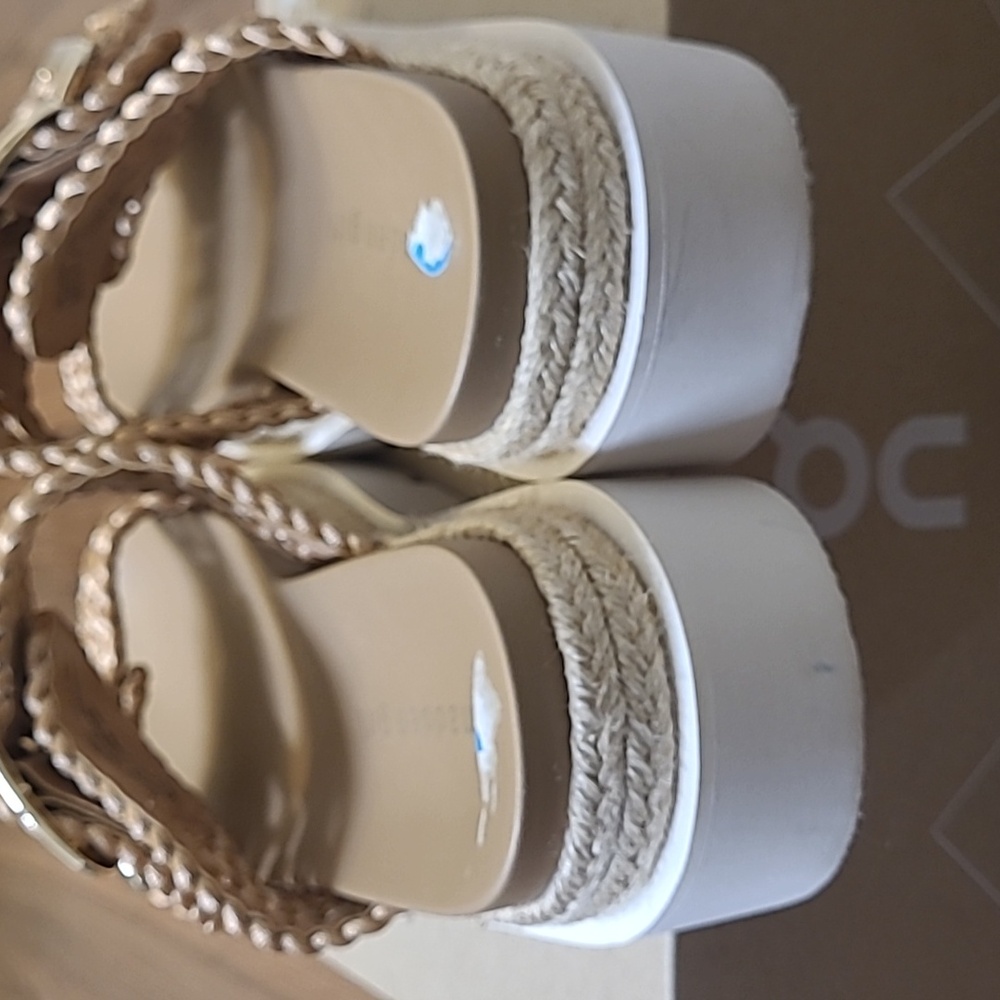 MADEN GIRL Women's Tan Woven Sandals with Gold Buckles used good‎ condition - Picture 11 of 13